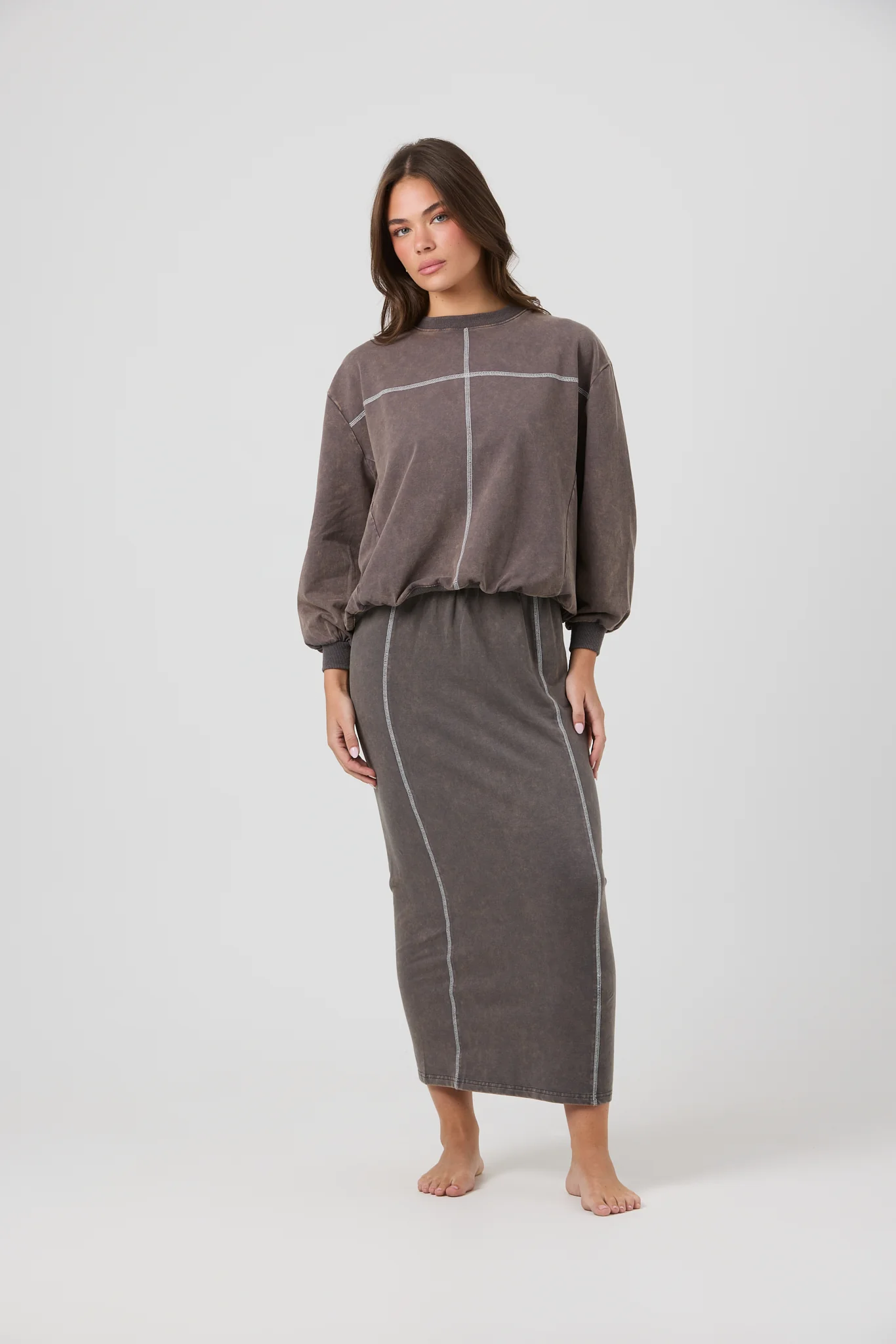 Ari Sweatshirt - Image 9